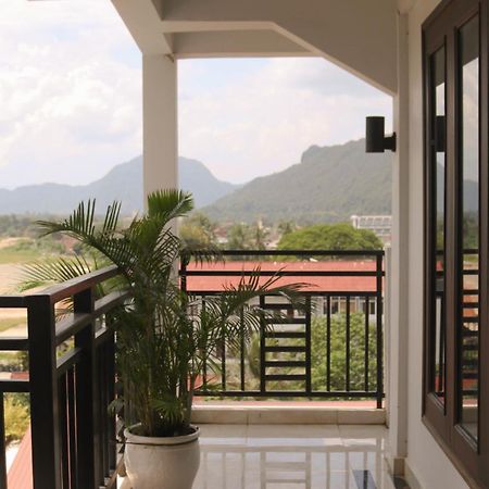 Vang Vieng Consiana Hotel Екстериор снимка