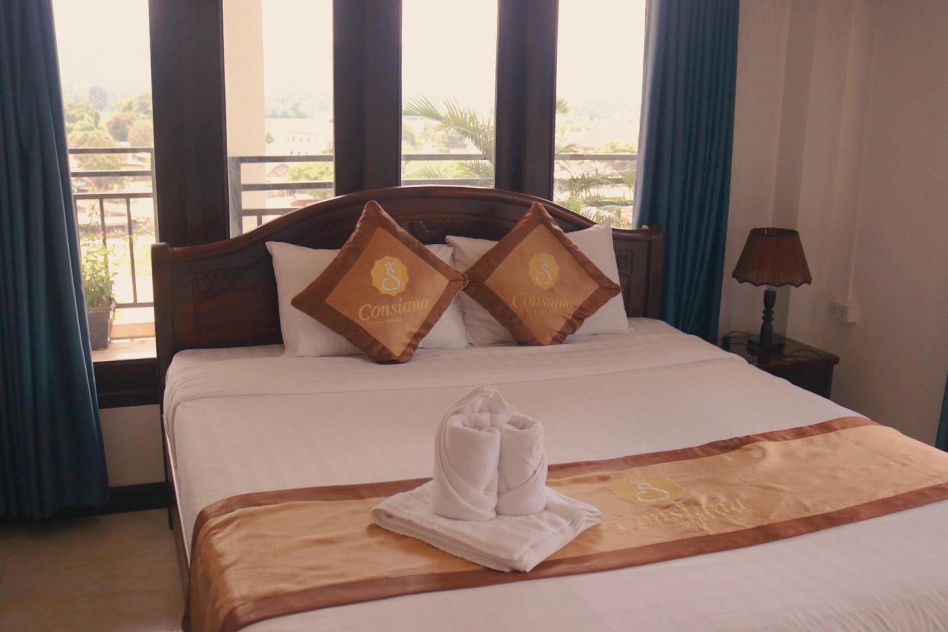 Vang Vieng Consiana Hotel Екстериор снимка