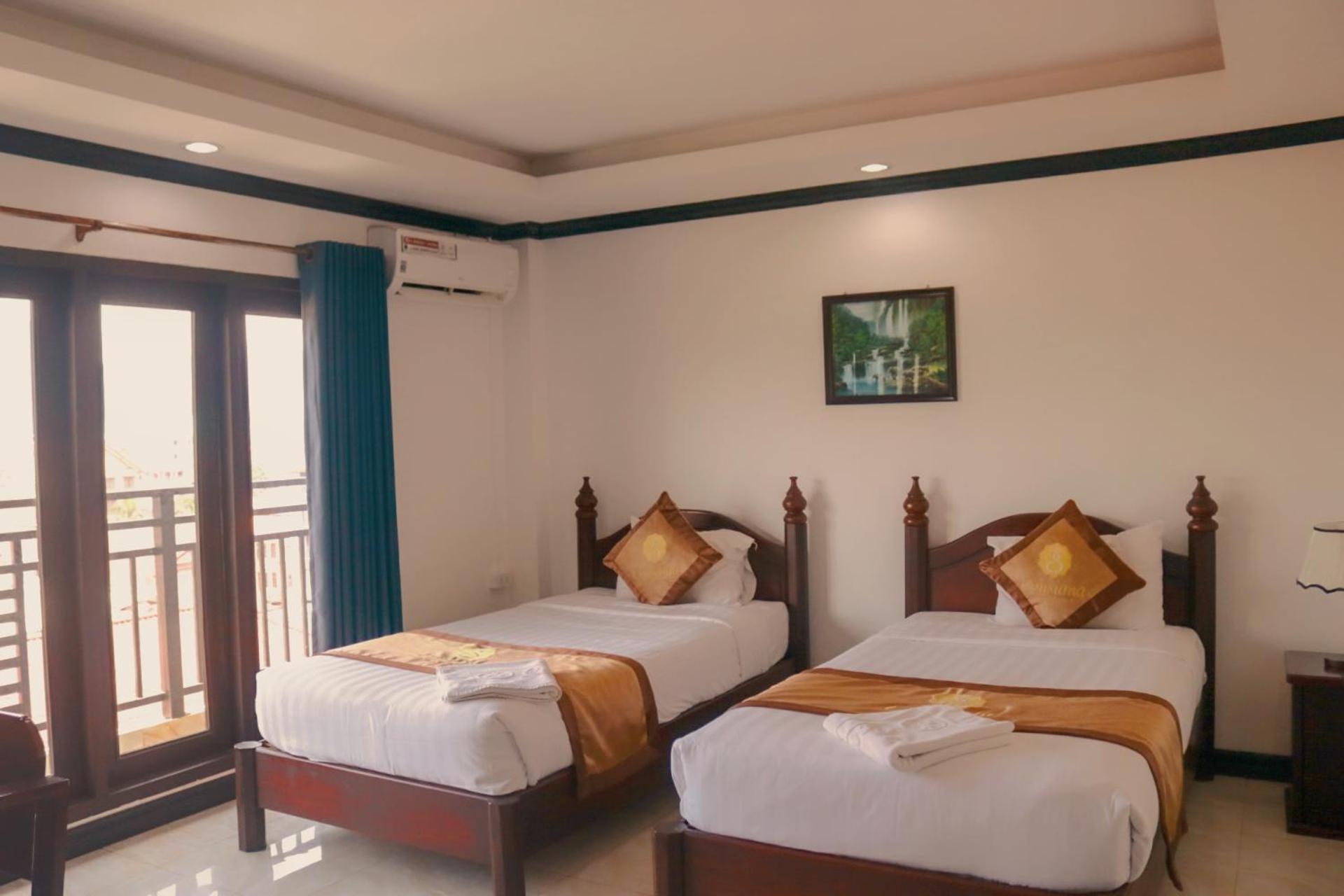 Vang Vieng Consiana Hotel Екстериор снимка
