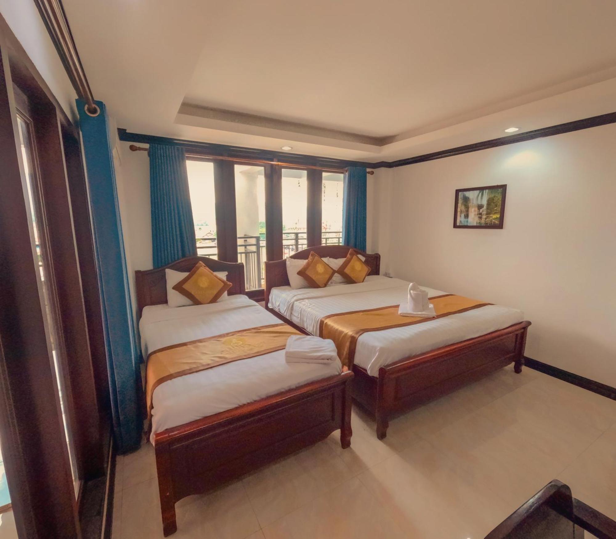 Vang Vieng Consiana Hotel Екстериор снимка